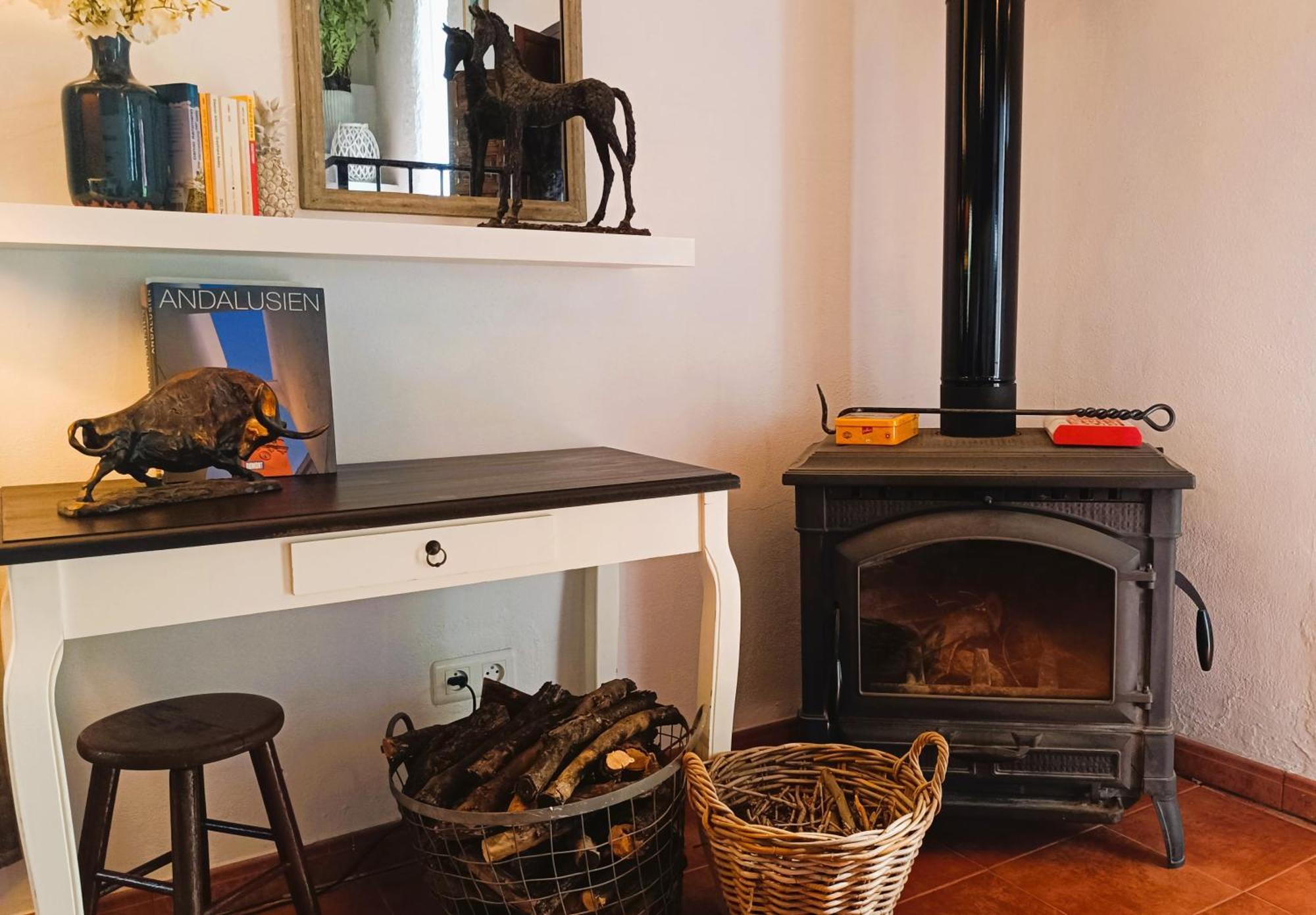 אפרטהוטל Comares Apartamento Montes By Finca Los Arcos מראה חיצוני תמונה